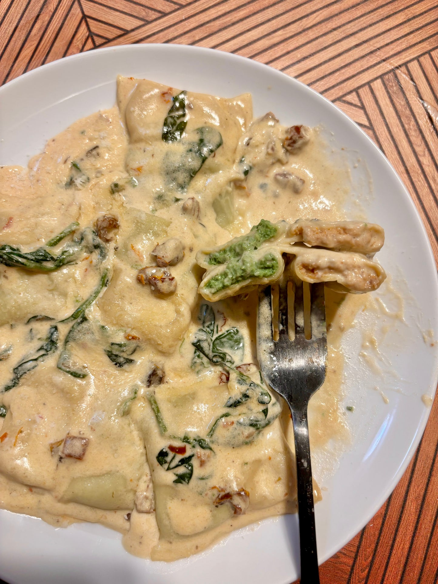 Garlic Cream Sauce with Spinach